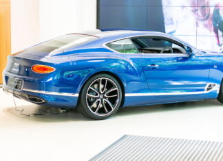 Folia PPF zabezpieczająca lakier samochodowy Lakier samochodowy