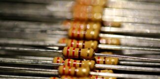 Jak zarejestrować radio na jachcie?