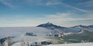 Ile trwa przejazd bryczką na Morskie Oko?