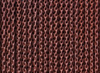 Jak wszyć spinki do peruki? Jak wszyć spinki do peruki?