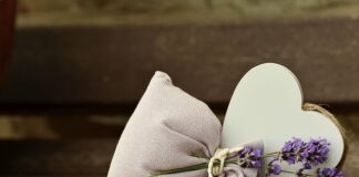 Jak nosić saszetkę męska?