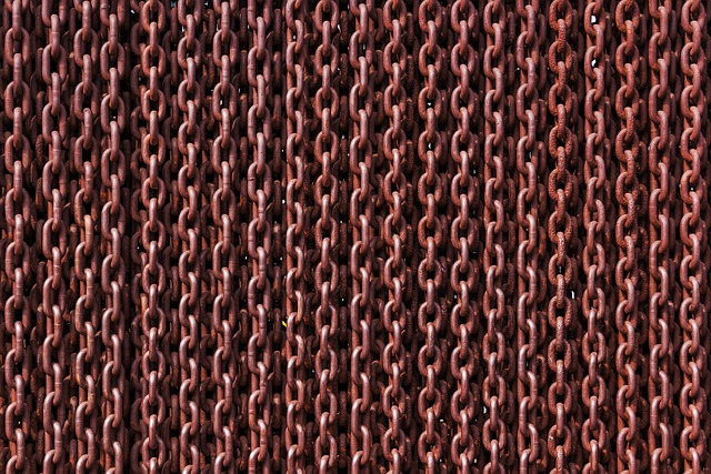 Czym można zastąpić spinki do mankietów? Czym można zastąpić spinki do mankietów?